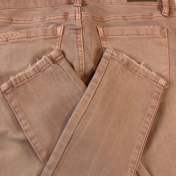 💖 NWT Blank NYC Distressed Skinny Jeans - Picture 11 of 15